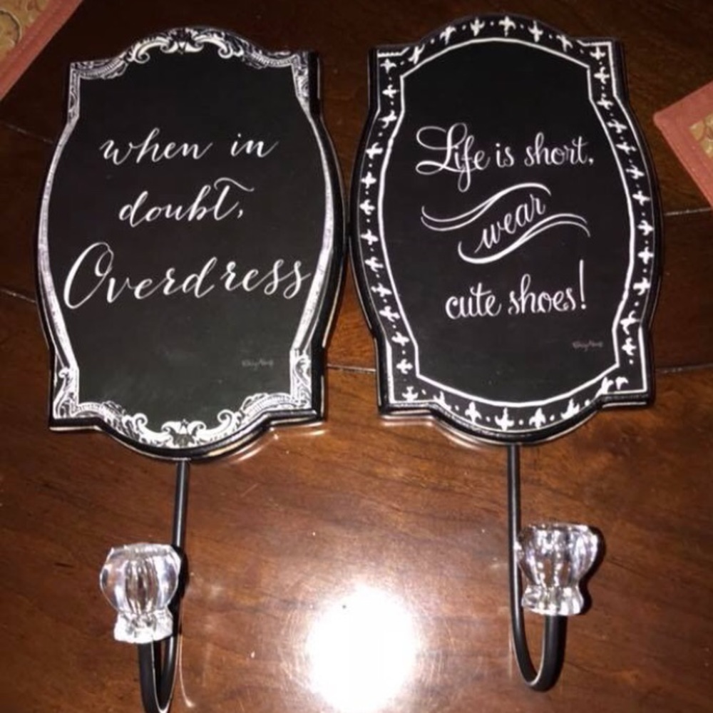 Decor for your walk-in closet